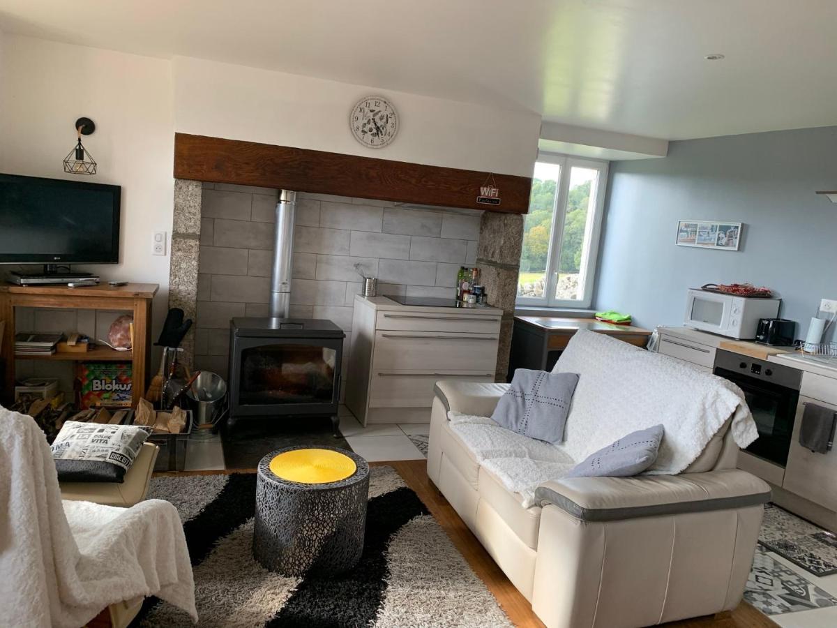 Fontanies En Aubrac Villa Лагиол Екстериор снимка